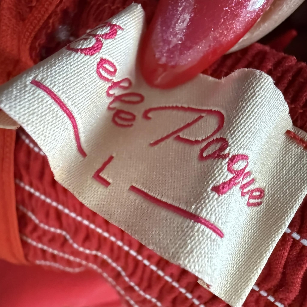 Belle Poque Red Garment
